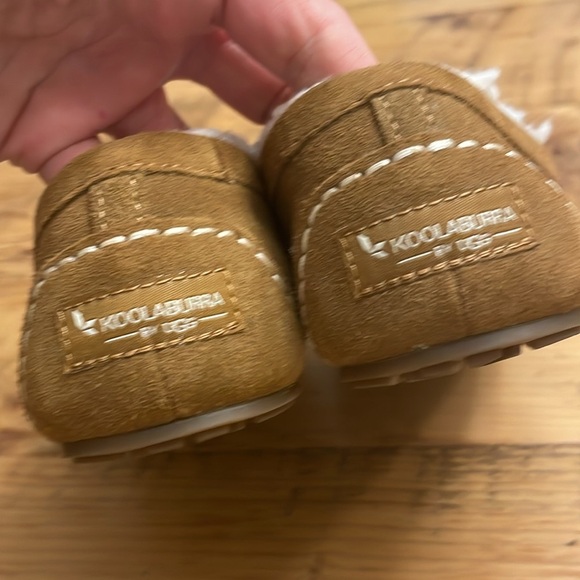 Koolaburra by Ugg Leather moccasins with fur lining size 7 - Picture 5 of 5